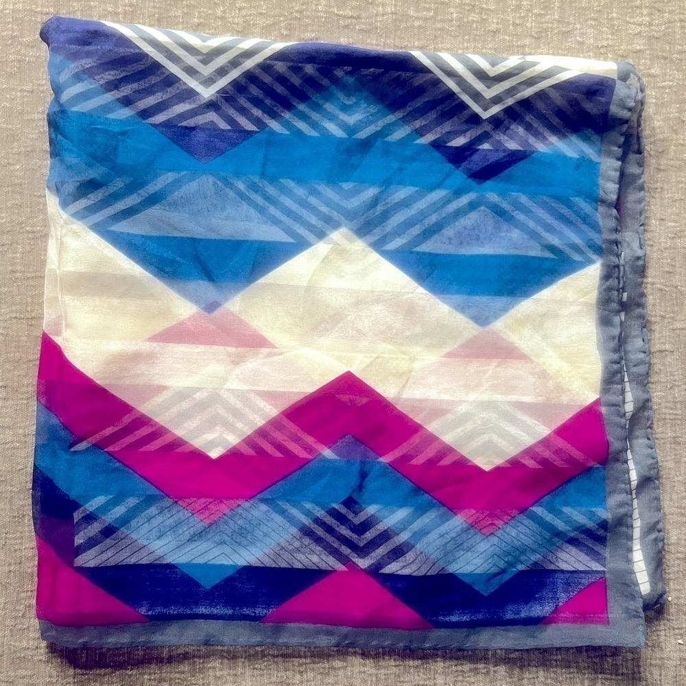 Giordani Italian Scarf Geometric Chevron Vintage